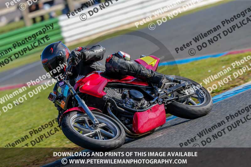 PJ Motorsport Photography 2018;enduro digital images;event digital images;eventdigitalimages;mallory park;mallory park photographs;mallory park trackday;mallory park trackday photographs;no limits trackdays;peter wileman photography;racing digital images;trackday digital images;trackday photos